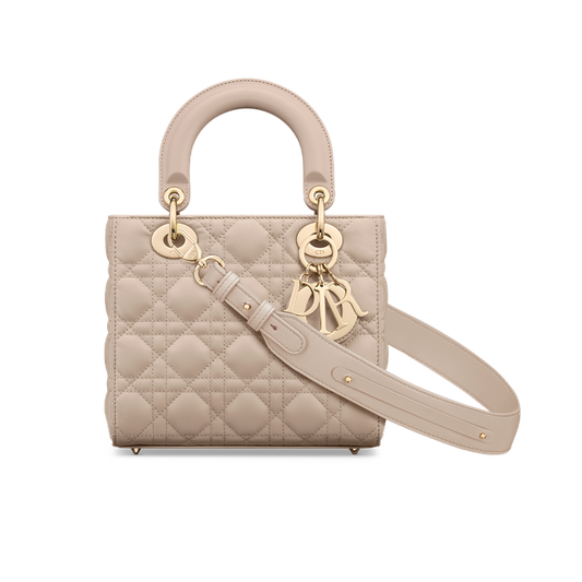 The Lady Dior Bag: A Timeless Tribute to Elegance and Grace